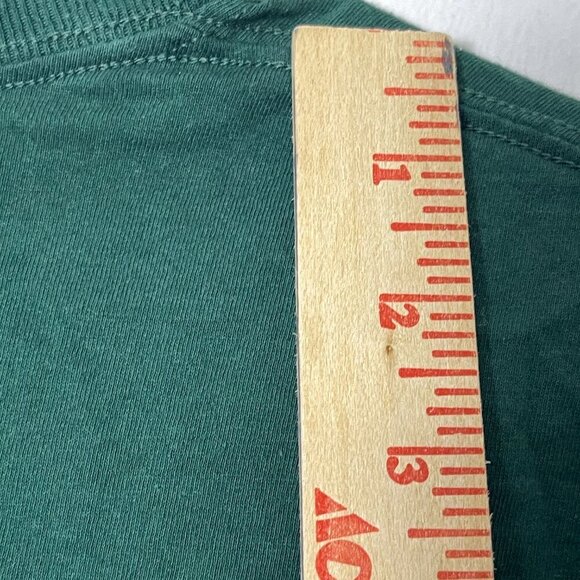 Christmas Shirt Men's Medium Green Polar Bear Chill Graphic Tee Holiday Party - Picture 5 of 8